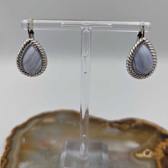 Vintage KJL Kenneth Jay Lane Teardrop Blue Lace Agate Silvertone Rope Earrings - Picture 6 of 6